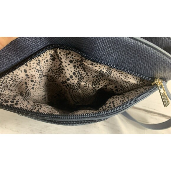 Karla Hanson Blue Metallic Crossbody Purse Bag Tote Organizer Zippers Stud Feet - Picture 11 of 16